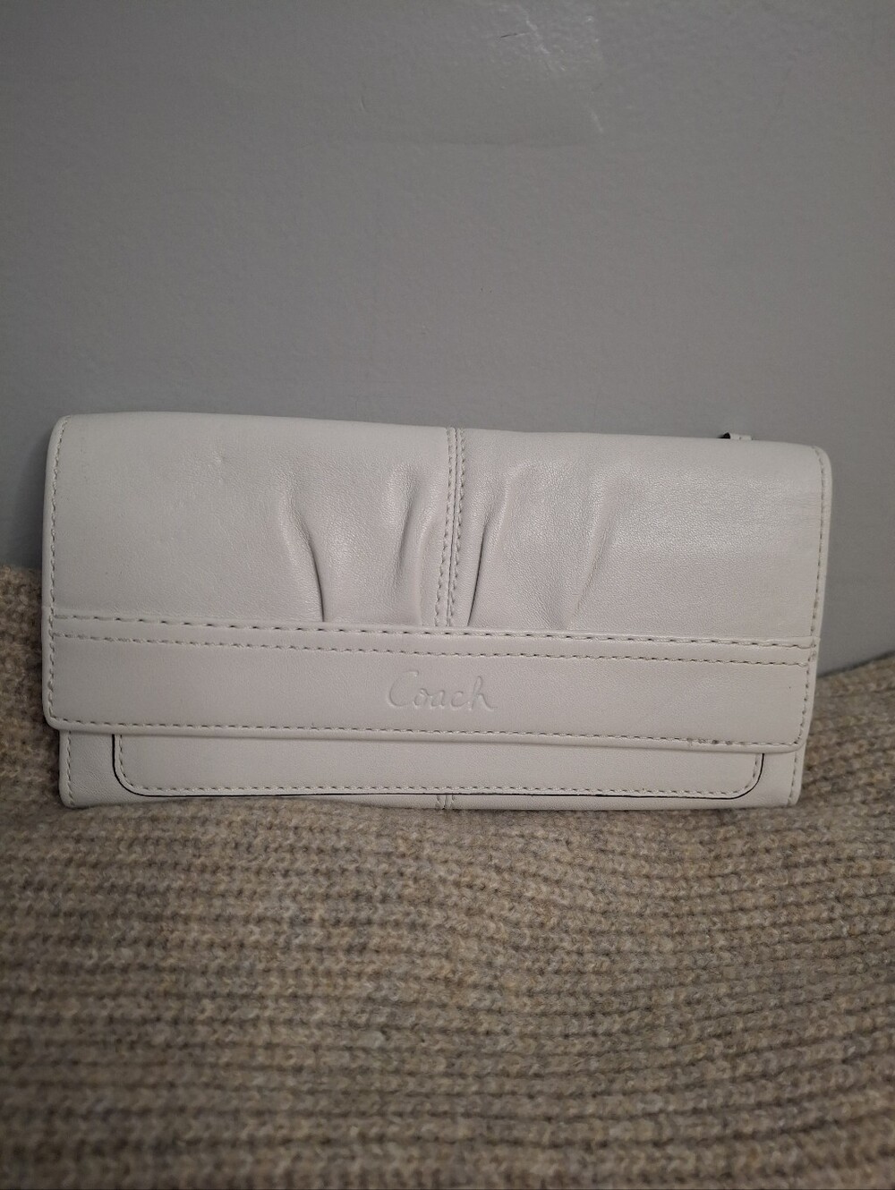 Coach Pastel Signature Swingpack Crossbody & Wallet Set - Picture 7 of 9